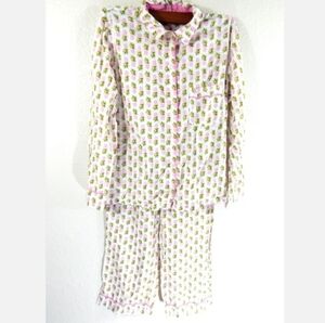 Victoria's Secret Mayfair Pink Pineapple Pajamas